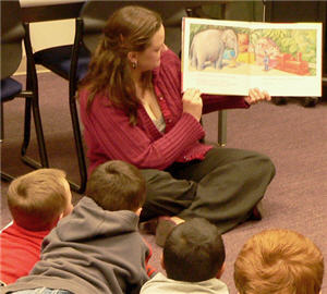 chimes27_storytime_maureen_300p.jpg